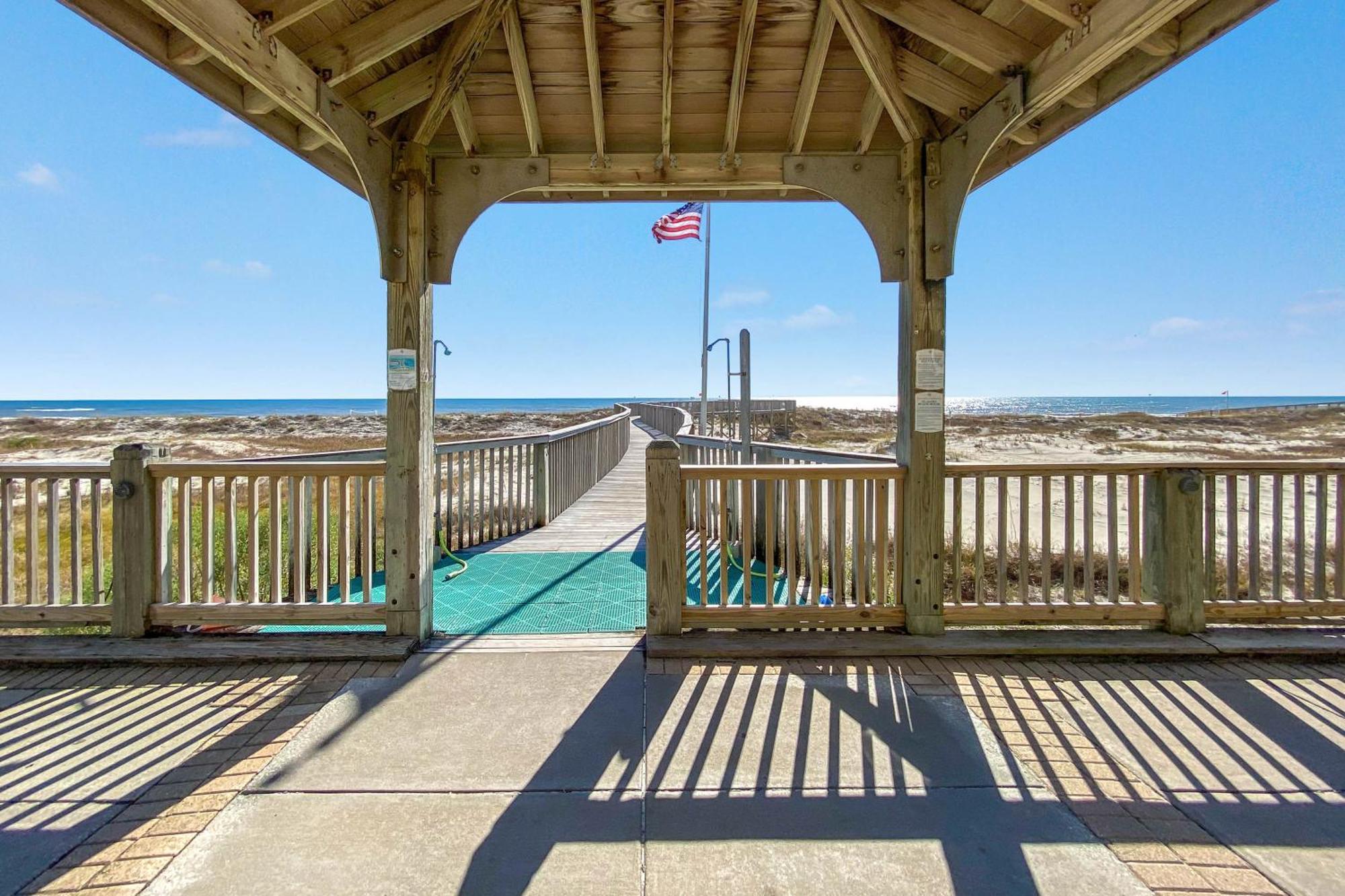 Doral 103 - Charming Beachfront / Ground Floor Condo! Gulf Shores Exterior photo
